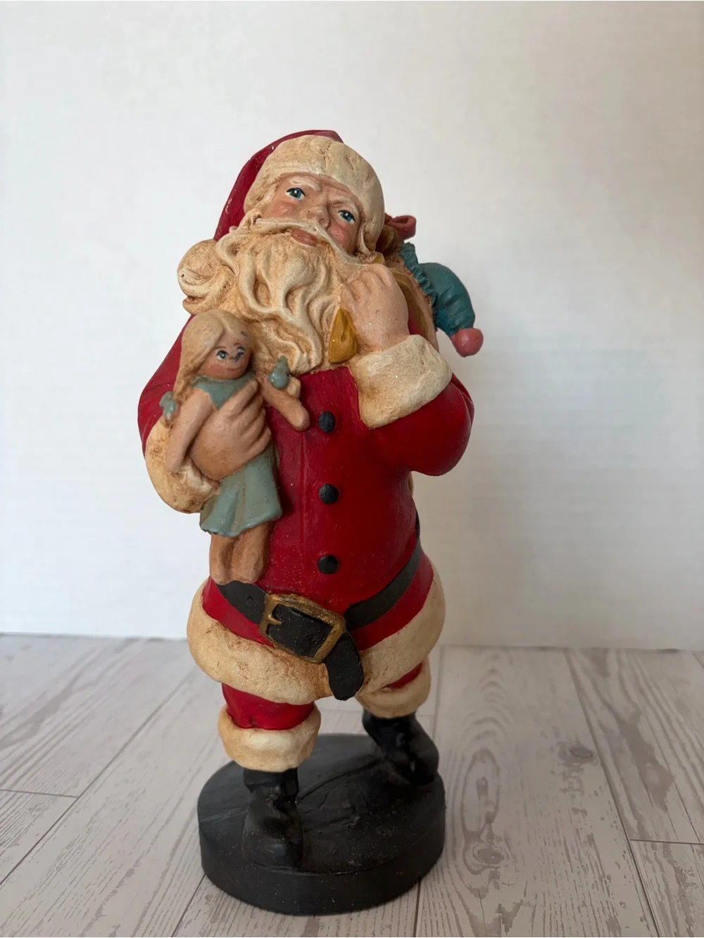 Vintage Wood World Inc Santa Figurine Virginia USA Christmas 9.5”